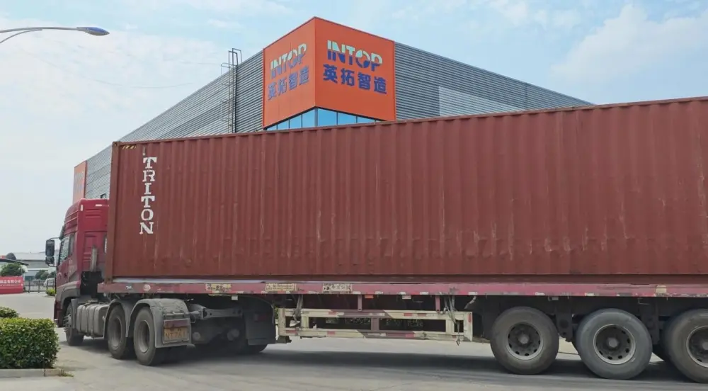 Tanzania-klientprojekt: 3 komplette drikkevareproduktionslinjer, 17 x 40'HQ containere afgik Shanghai efter planen